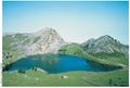 Lago Enol, de origen glaciar, Asturias.jpg